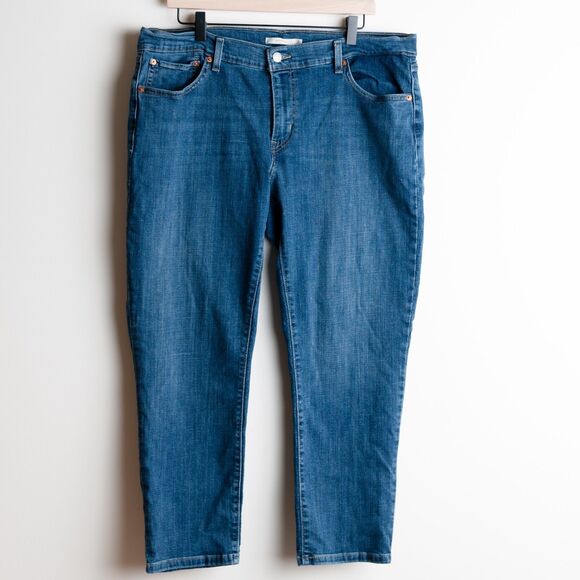 Levi's Boyfriend Jeans Women 33 Blue Medium Wash Mid Rise Denim - Picture 1 of 10